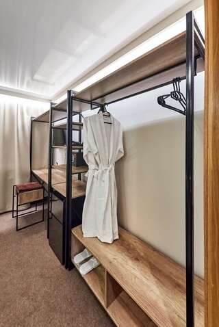 Отель Boutique Hotel Dacha Lanzheron Одесса Стандартный двухместный номер с 1 кроватью или 2 отдельными кроватями и видом на море-3