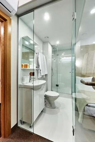 Отель Boutique Hotel Dacha Lanzheron Одесса Стандартный двухместный номер с 1 кроватью или 2 отдельными кроватями и видом на море-20